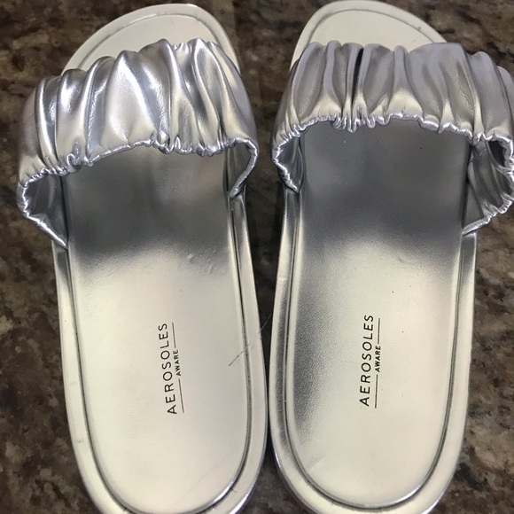 🤍Aerosoles new Silver sandals 🤍 - Picture 2 of 5
